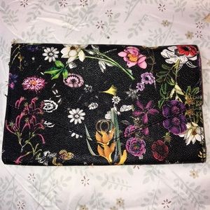 New Flower Clutch